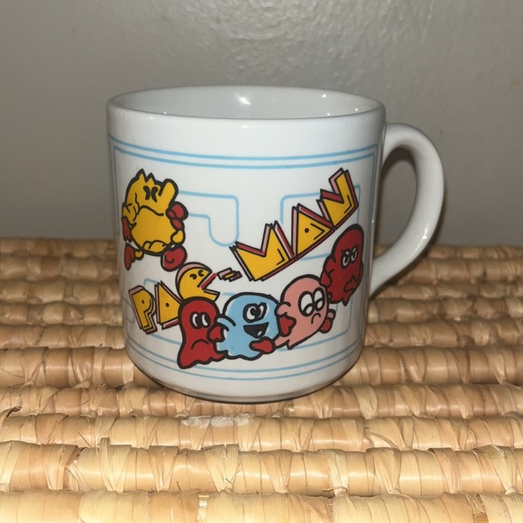 Vintage Pac Man Ceramic Mug - Picture 3 of 7